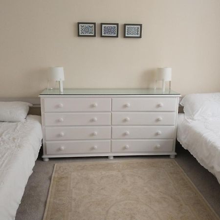 Spacious 2-Bed Apartment In Ruthin Exteriör bild