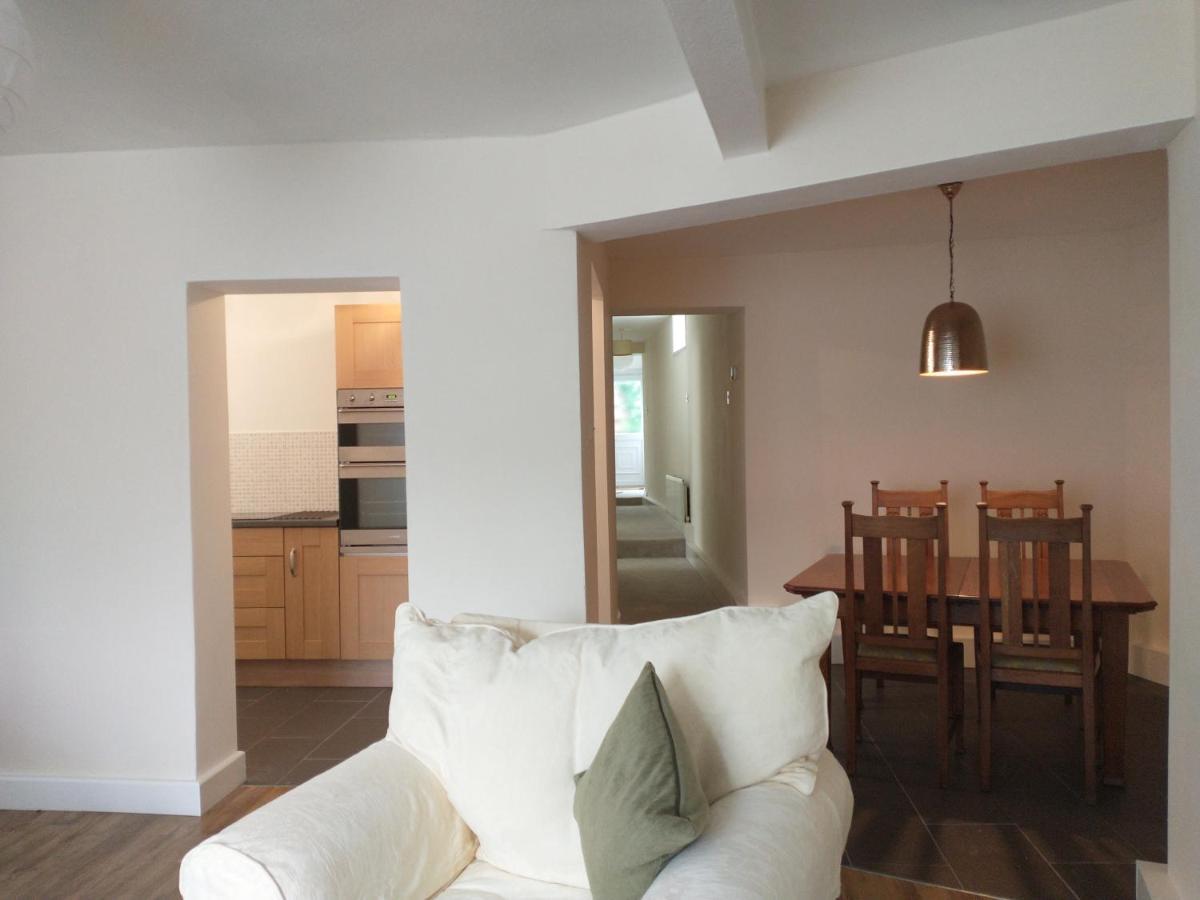 Spacious 2-Bed Apartment In Ruthin Exteriör bild