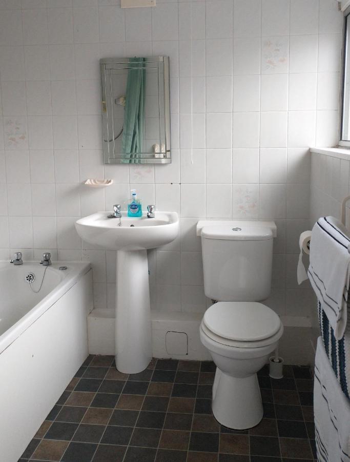 Spacious 2-Bed Apartment In Ruthin Exteriör bild